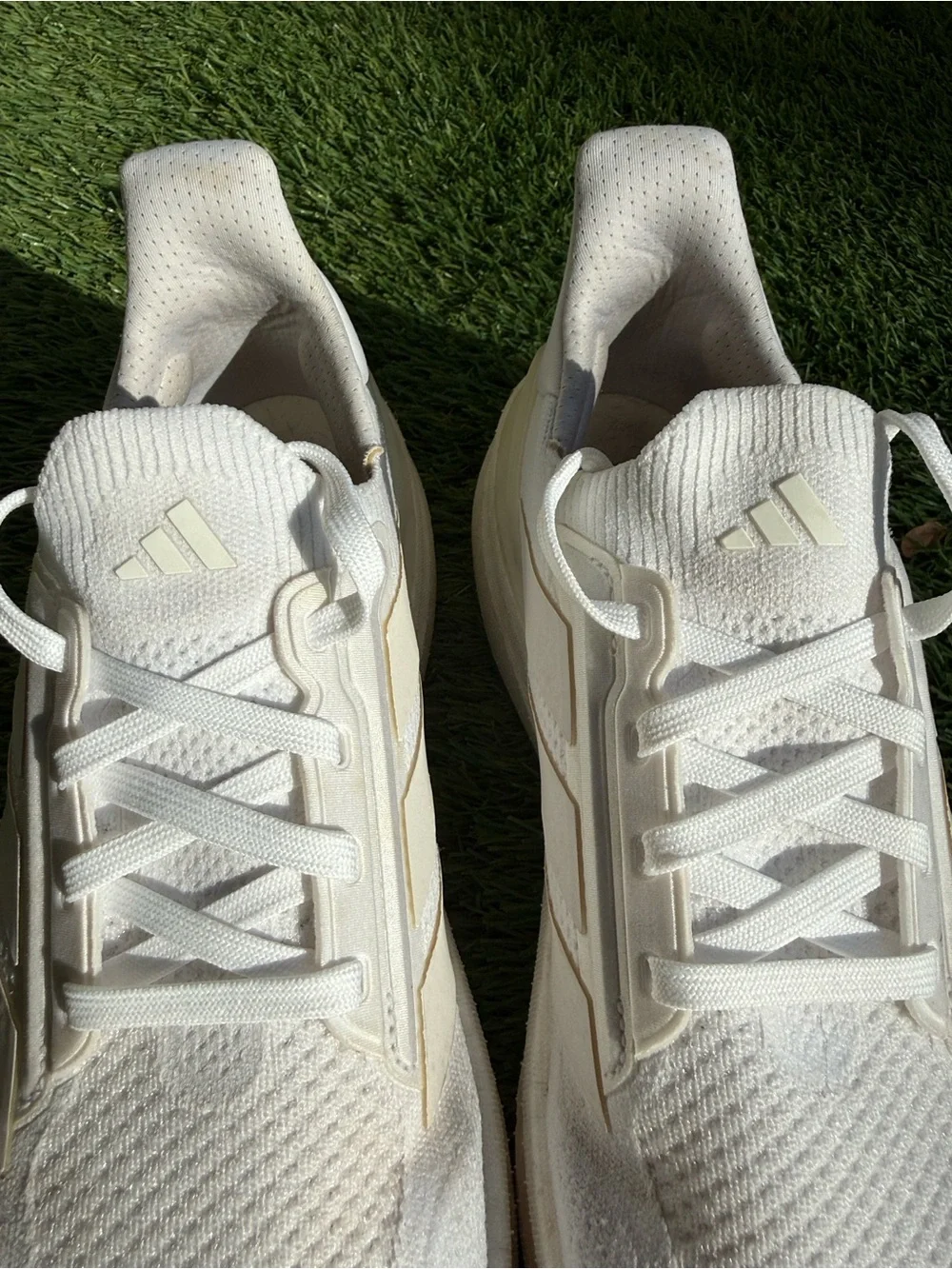 adidas Ultraboost Light Men’s Running Shoes White. Size 9